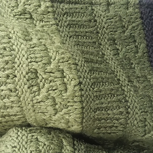 Wickbury Men's Sweater - Picture 4 of 9